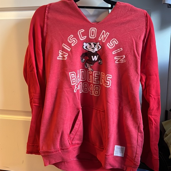 Wisconsin Badgers Hoodie - Picture 2 of 3